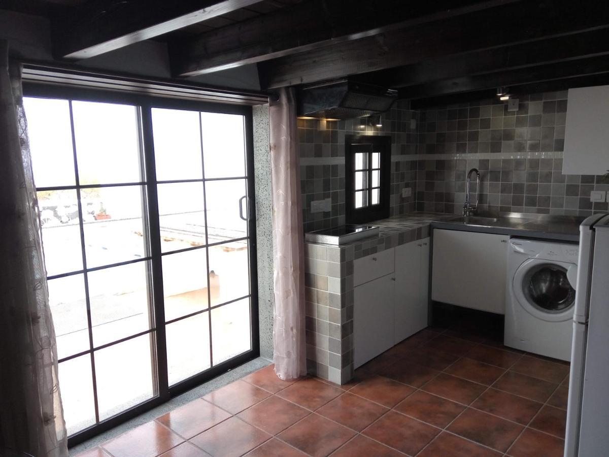 Aloelux Villa !! - Private Villa With Pool , Jacuzzi, Cinema, Massage ,Wonderful View, Art Desing Villa Tías Exteriör bild