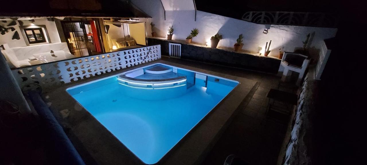 Aloelux Villa !! - Private Villa With Pool , Jacuzzi, Cinema, Massage ,Wonderful View, Art Desing Villa Tías Exteriör bild