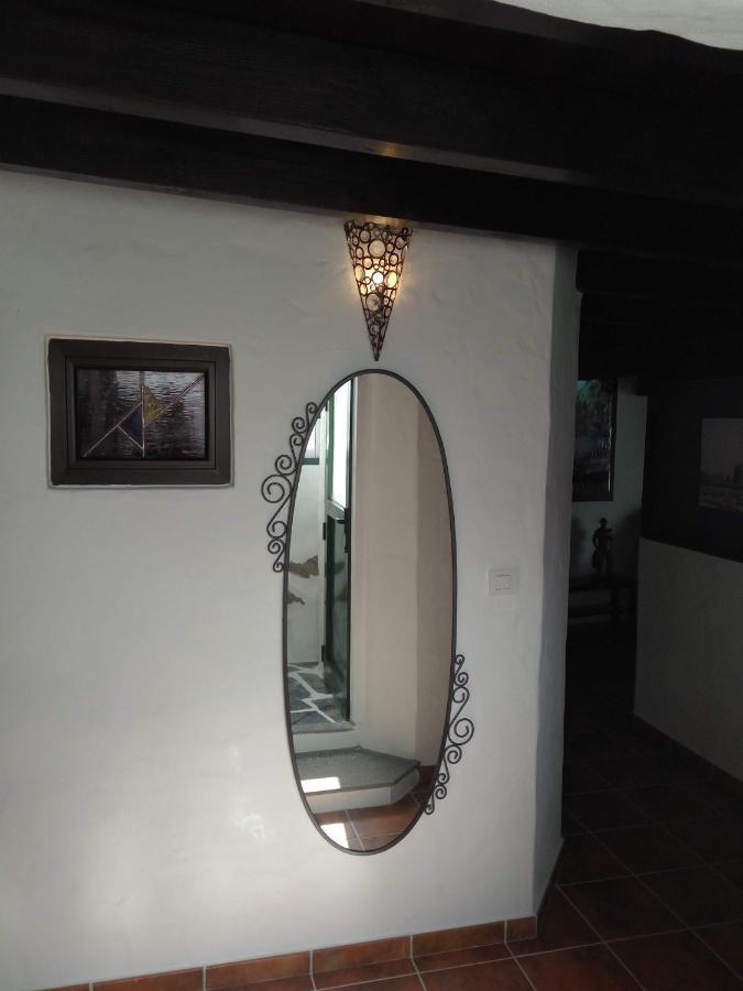 Aloelux Villa !! - Private Villa With Pool , Jacuzzi, Cinema, Massage ,Wonderful View, Art Desing Villa Tías Exteriör bild