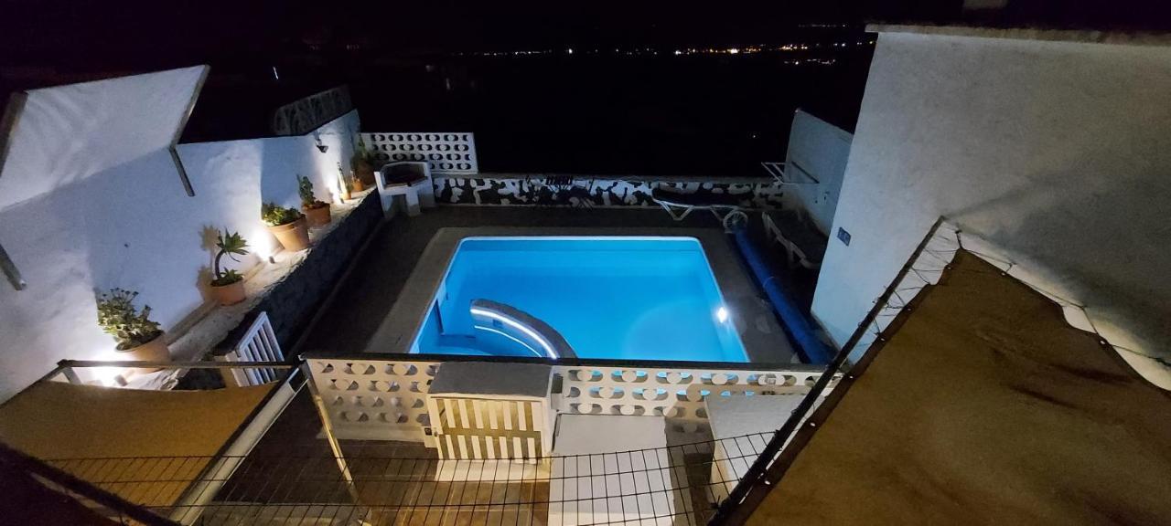 Aloelux Villa !! - Private Villa With Pool , Jacuzzi, Cinema, Massage ,Wonderful View, Art Desing Villa Tías Exteriör bild